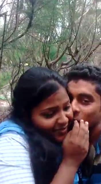 Desi college couple kissing fucking