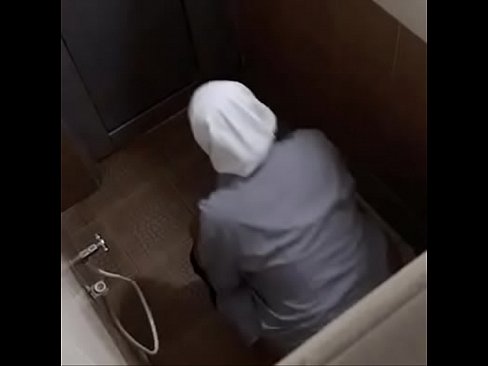 Black D. reccomend blowjob arabic black girl public toilet