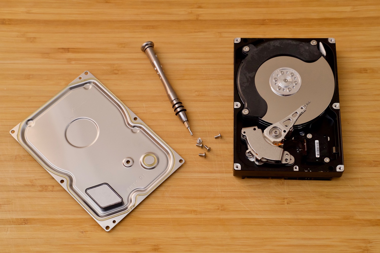 Hard disk and drive from